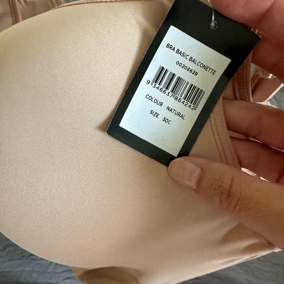 NWT Avenue Plus Size Fashion Balconette Bras - Picture 7 of 9